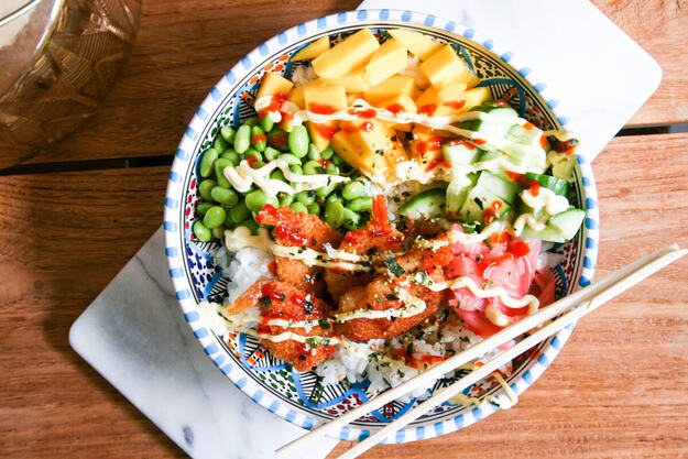 Pokebowl avec crevettes papillons